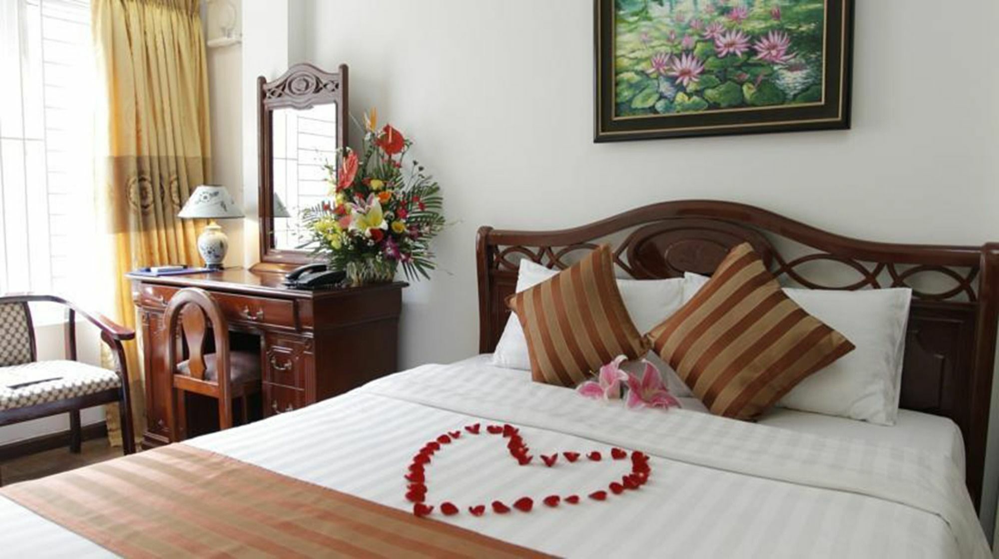 Camellia 5 Hotel ハノイ市 エクステリア 写真